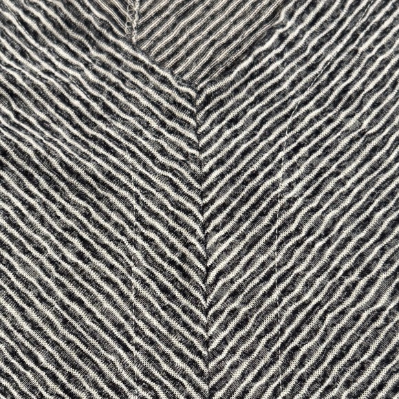 Loft size XL tshirt - Picture 4 of 5